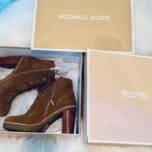 Brand New in Box Michael Kors Suede Booties Size 8